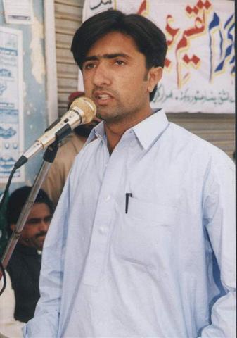 Asim Mitru in aggressive mode